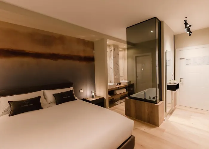 'tabula Rasa Exclusive Rooms' בית הארחה בארי